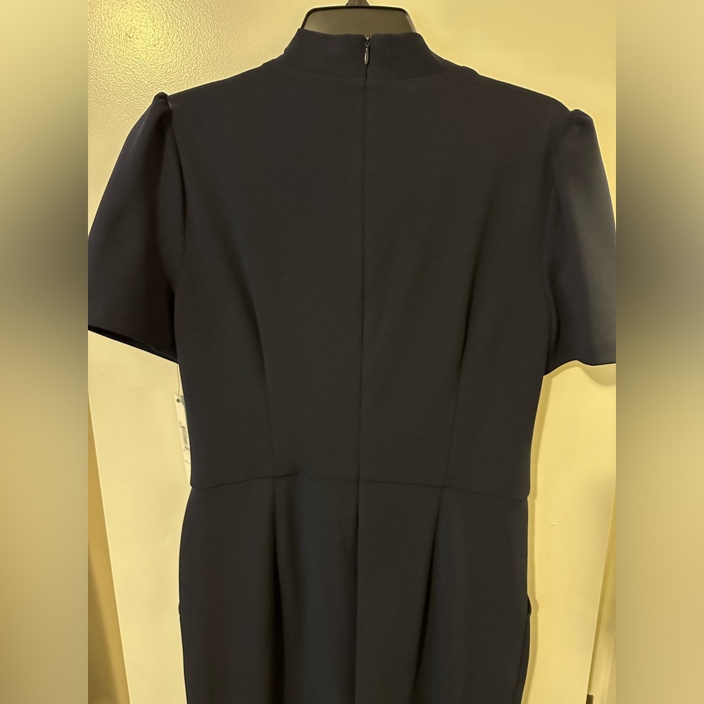 🔹 NWT Maggy London Neck Tie Jumpsuit – Size 8 – Navy - Picture 11 of 11